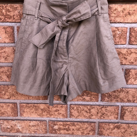 Aritzia Wilfred Linen Shorts - Picture 2 of 2